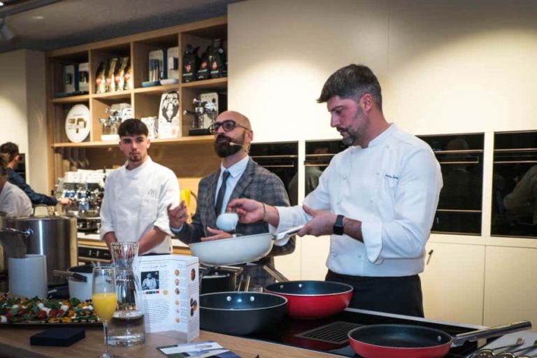 ce1fc589-22bd-4545-988a-e527ce94d2bf